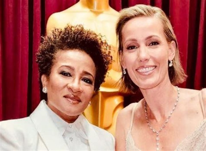 Wanda Sykes' Wife And The Smoking Habit